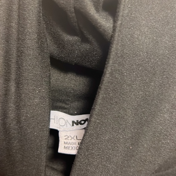 Fashion Nova Runched dress - Picture 2 of 3